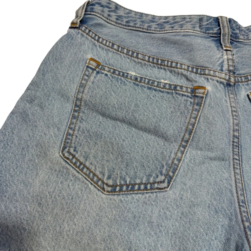 Abercrombie & Fitch Curve Love The Baggy Short Low Rise Distressed Denim 28/6